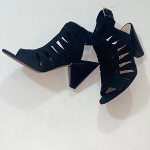 VINCE CAMUTO LEATHER UPPER WOMEN SUEDE SHOES SIZE 7.5